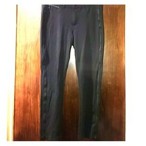 One Zone Black Stretchy Pants Size 14.